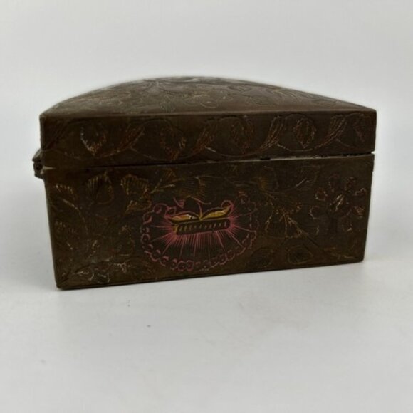 Vintage Beautiful White Floral Etched Brass Trinket Jewelry Box*Wood Lined - Picture 7 of 15